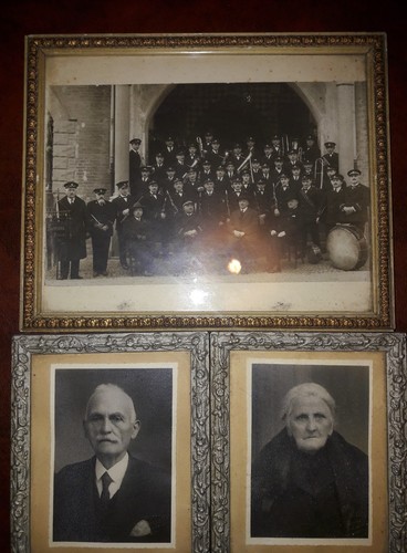 Quadri con vecchie - , fotografie