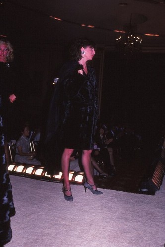 Dia anjelica huston celebrity - dia,
